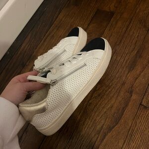 Steve Madden Sneakers